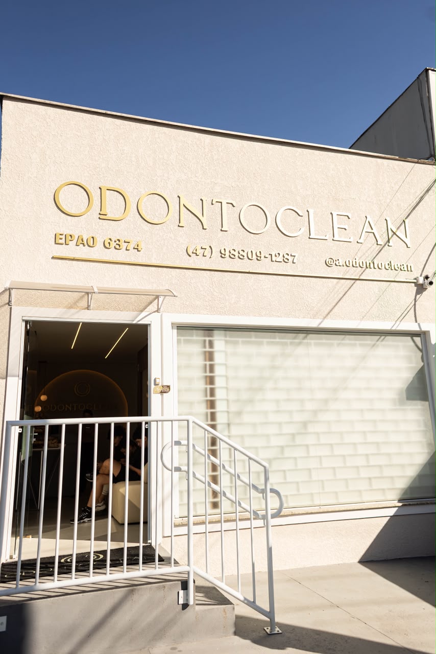 Atendimento na clínica Odontoclean em Joinville